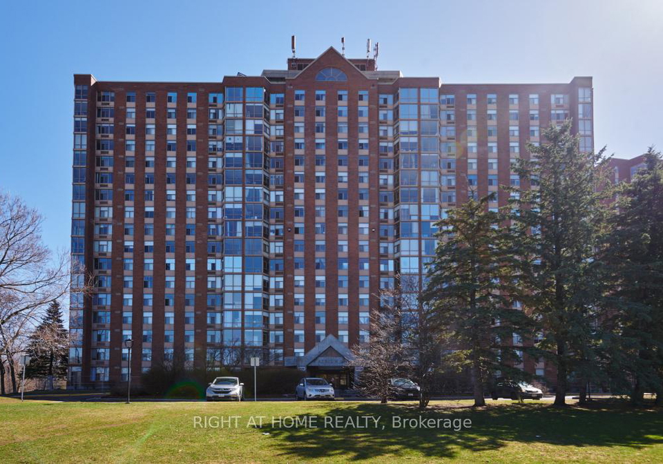 2759-carousel-crescent-ottawa-ontario-x13019474
