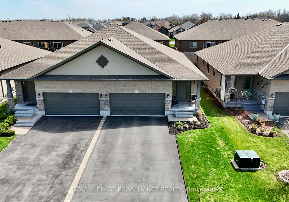 37-farmington-crescent-belleville-ontario-x13019562