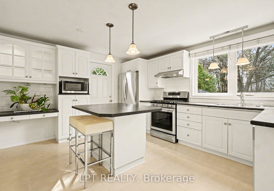 38-lindhurst-crescent-ottawa-ontario-x13019868