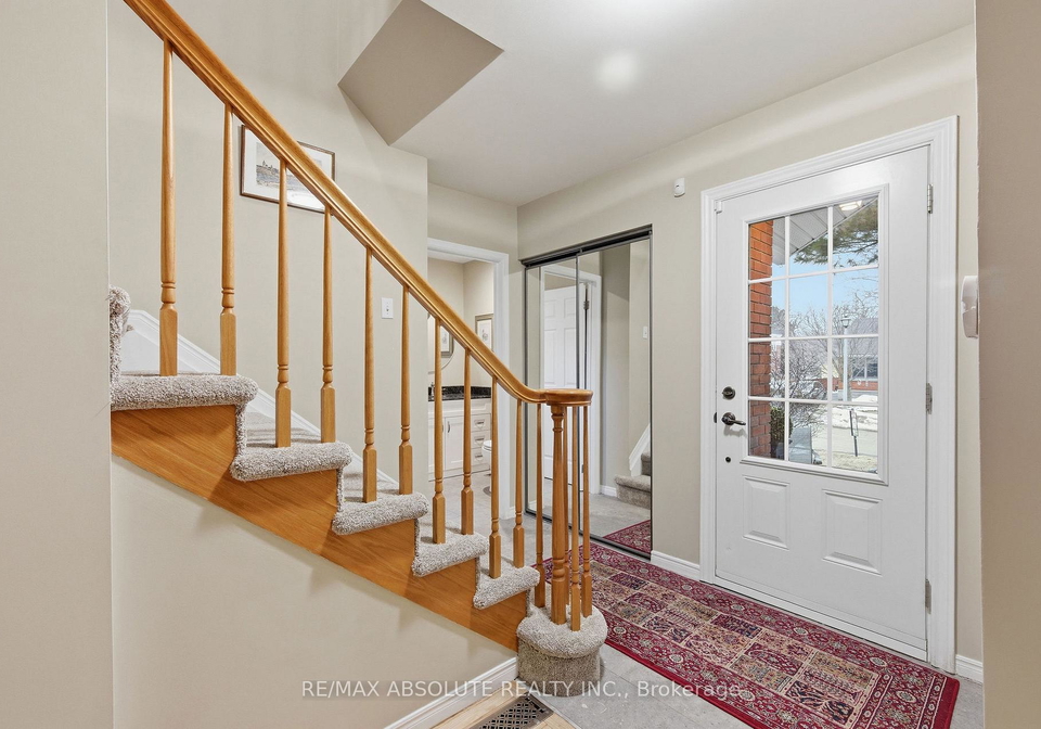 605-rowanwood-avenue-ottawa-ontario-x13020694
