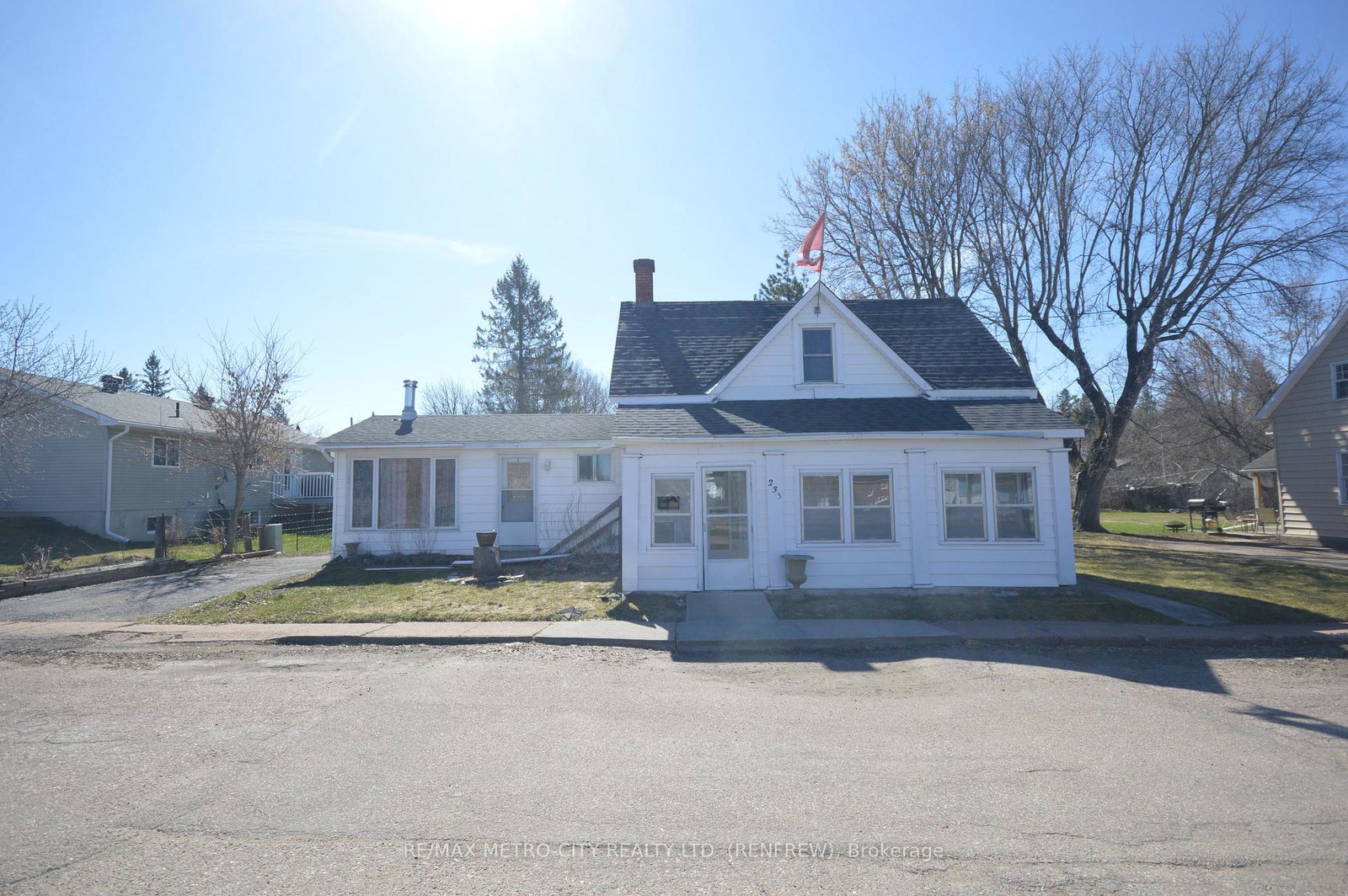 235-renfrew-avenue-w-renfrew-ontario-x13020858