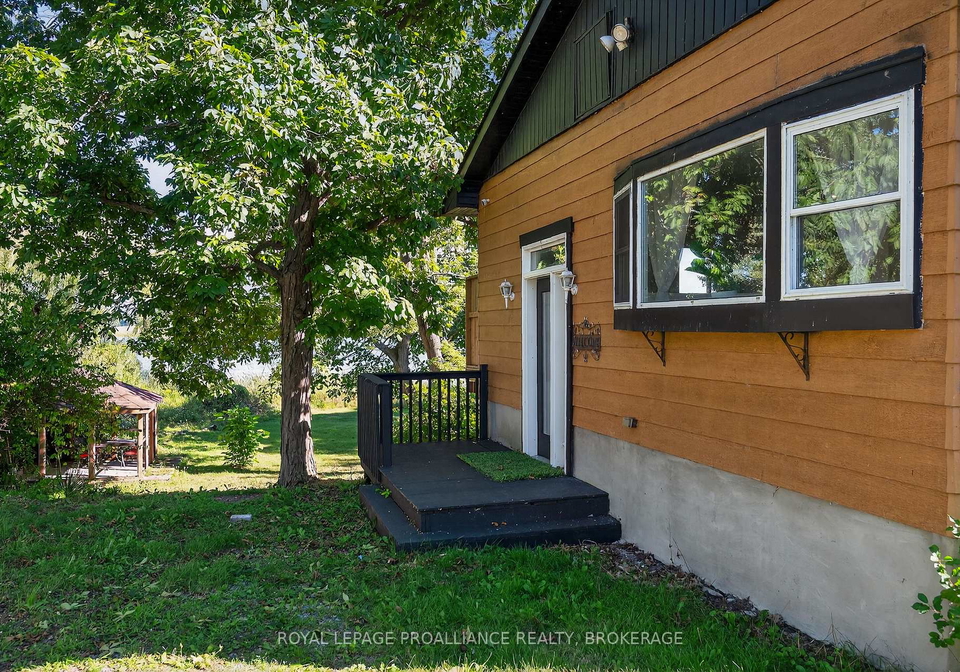 225-johnson-bay-lane-frontenac-islands-ontario-x13020954