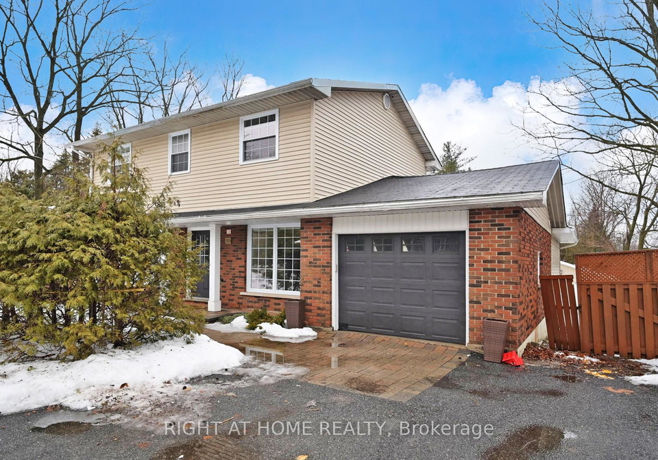 301-garner-road-e-hamilton-ontario-x13020994