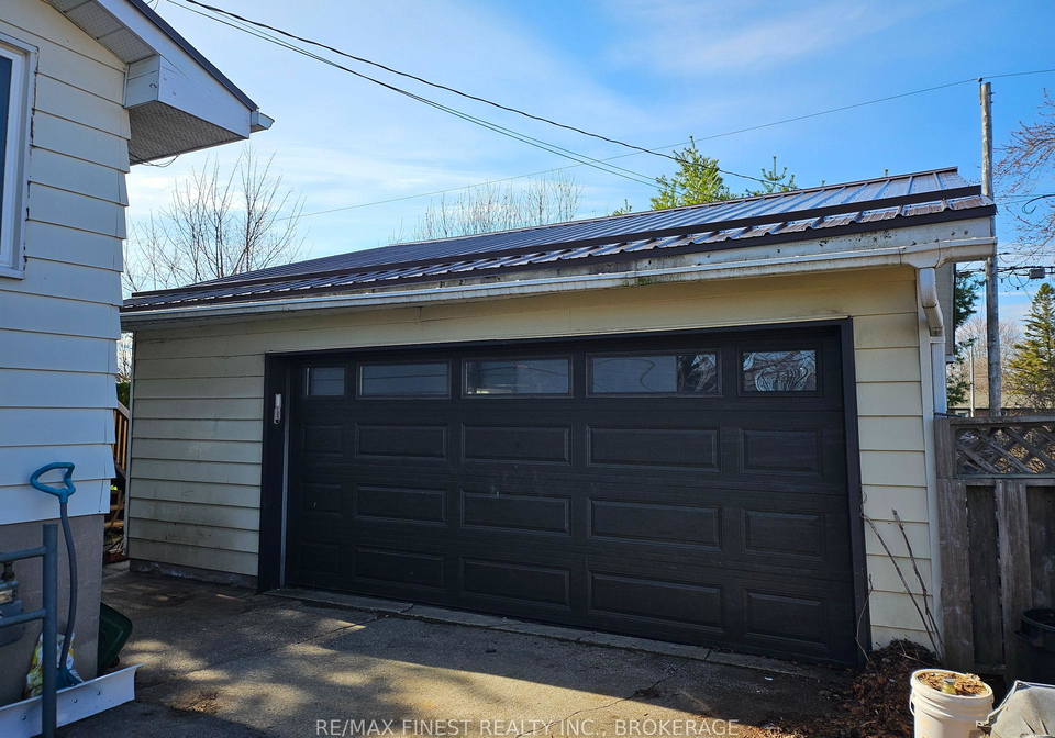 86-chesterfield-drive-loyalist-ontario-x13021052