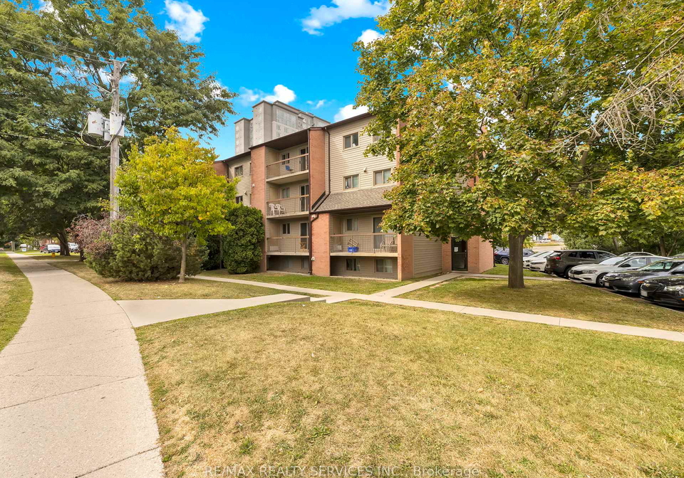 30-hickory-street-e-waterloo-ontario-x13021156