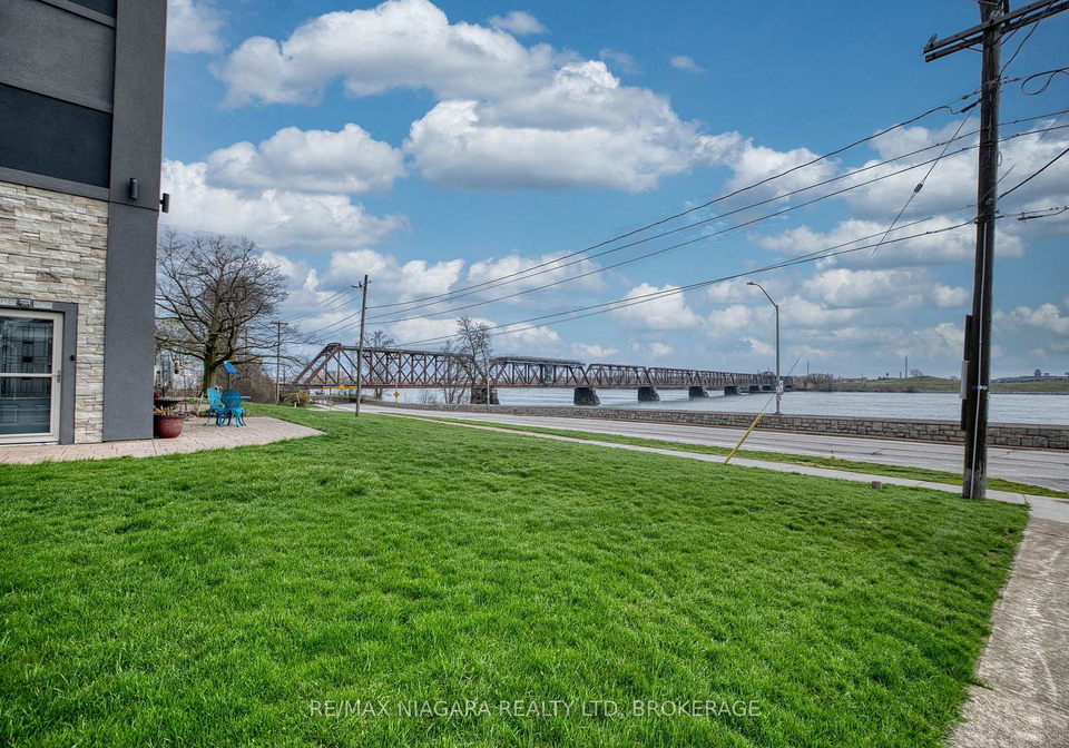 2-lewis-street-fort-erie-ontario-x13021178
