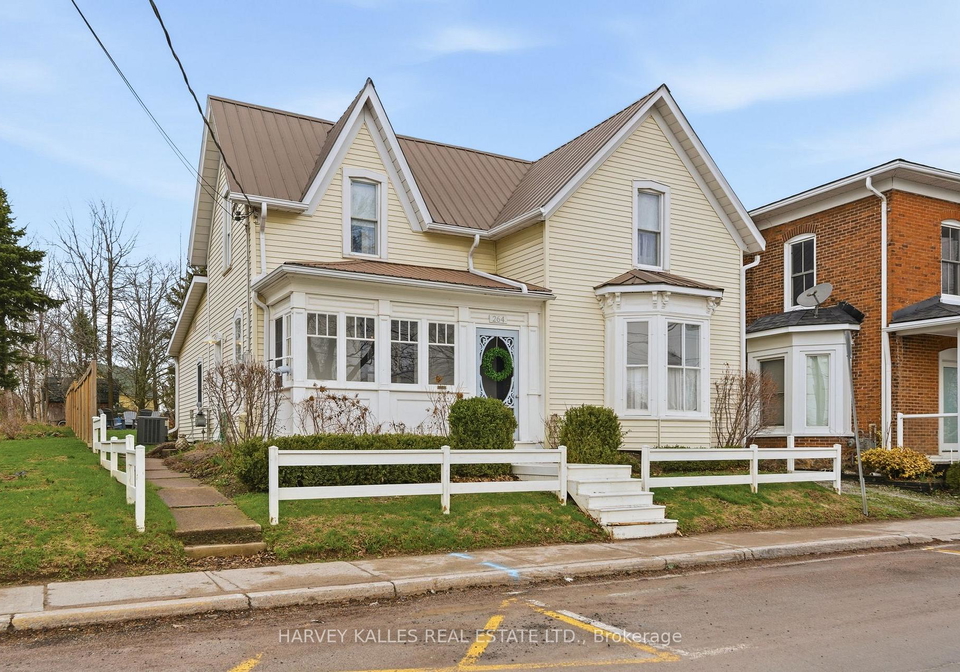 264-main-street-prince-edward-county-ontario-x13021222