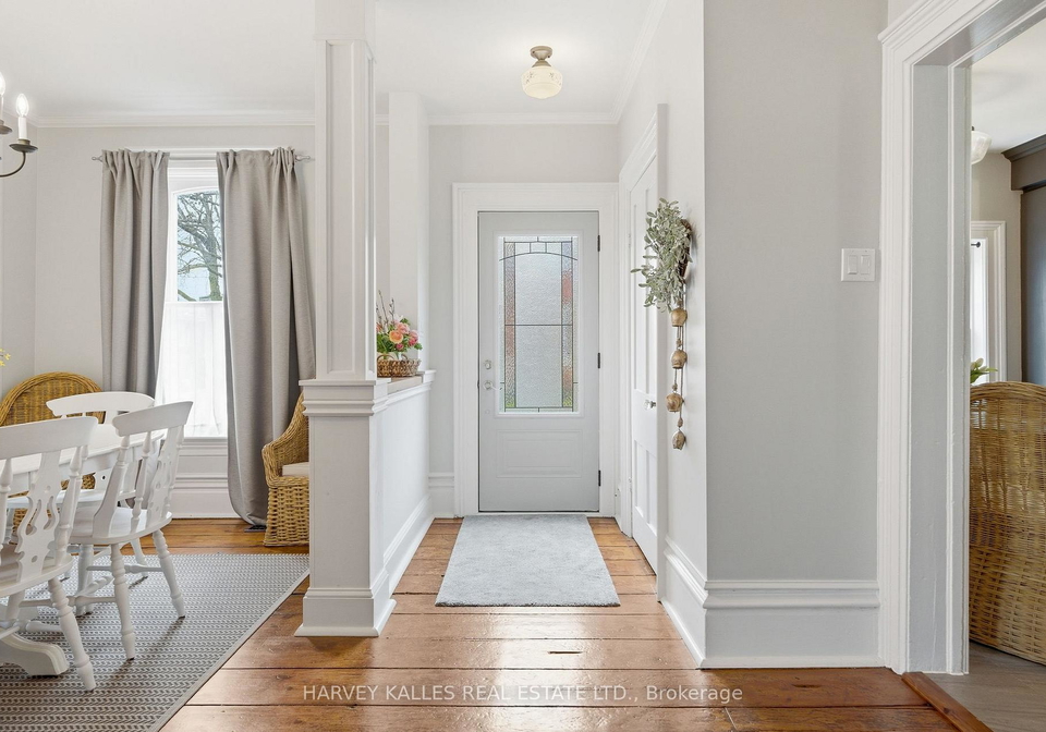 264-main-street-prince-edward-county-ontario-x13021222