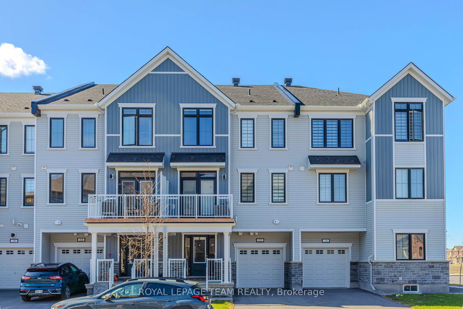 22-stitch-mews-ottawa-ontario-x13021440