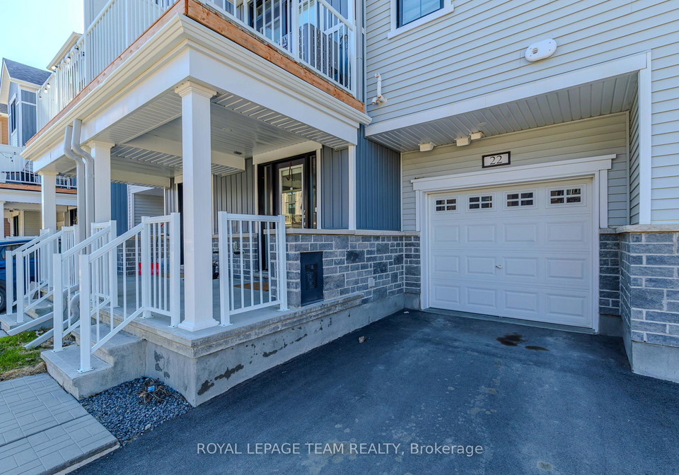 22-stitch-mews-ottawa-ontario-x13021440