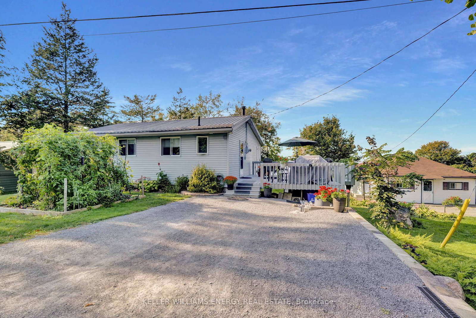 102-bishop-lane-prince-edward-county-ontario-x13021460