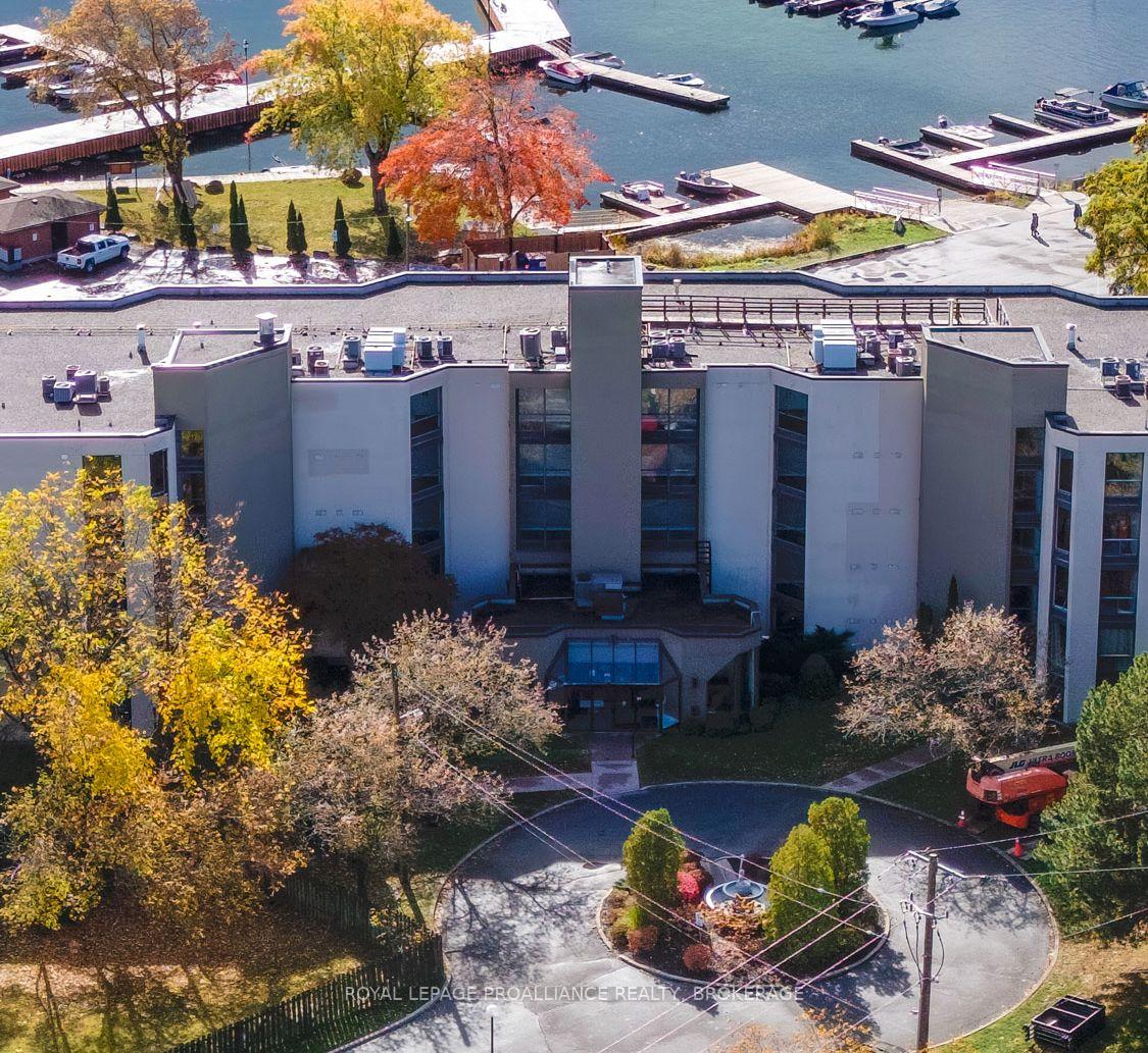 50-market-street-gananoque-ontario-x13021516
