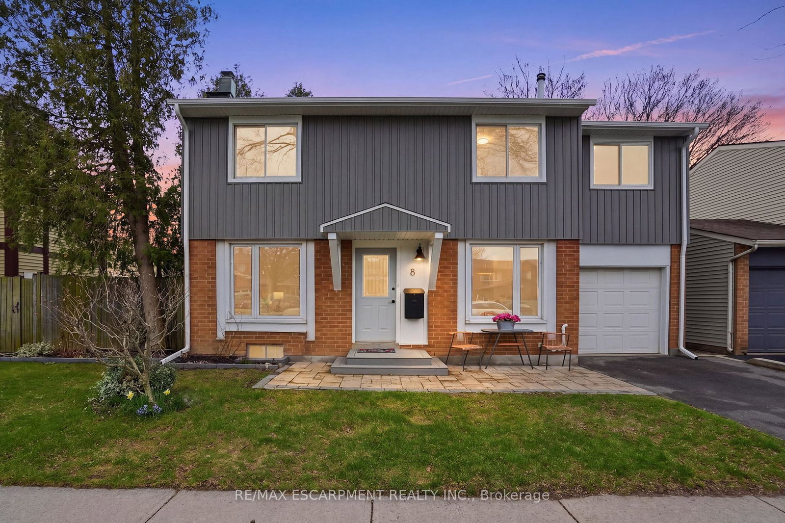 8-chudleigh-street-hamilton-ontario-x13021578