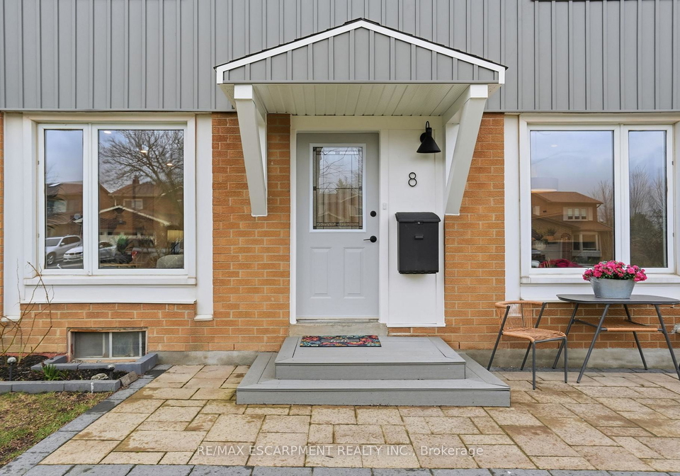 8-chudleigh-street-hamilton-ontario-x13021578