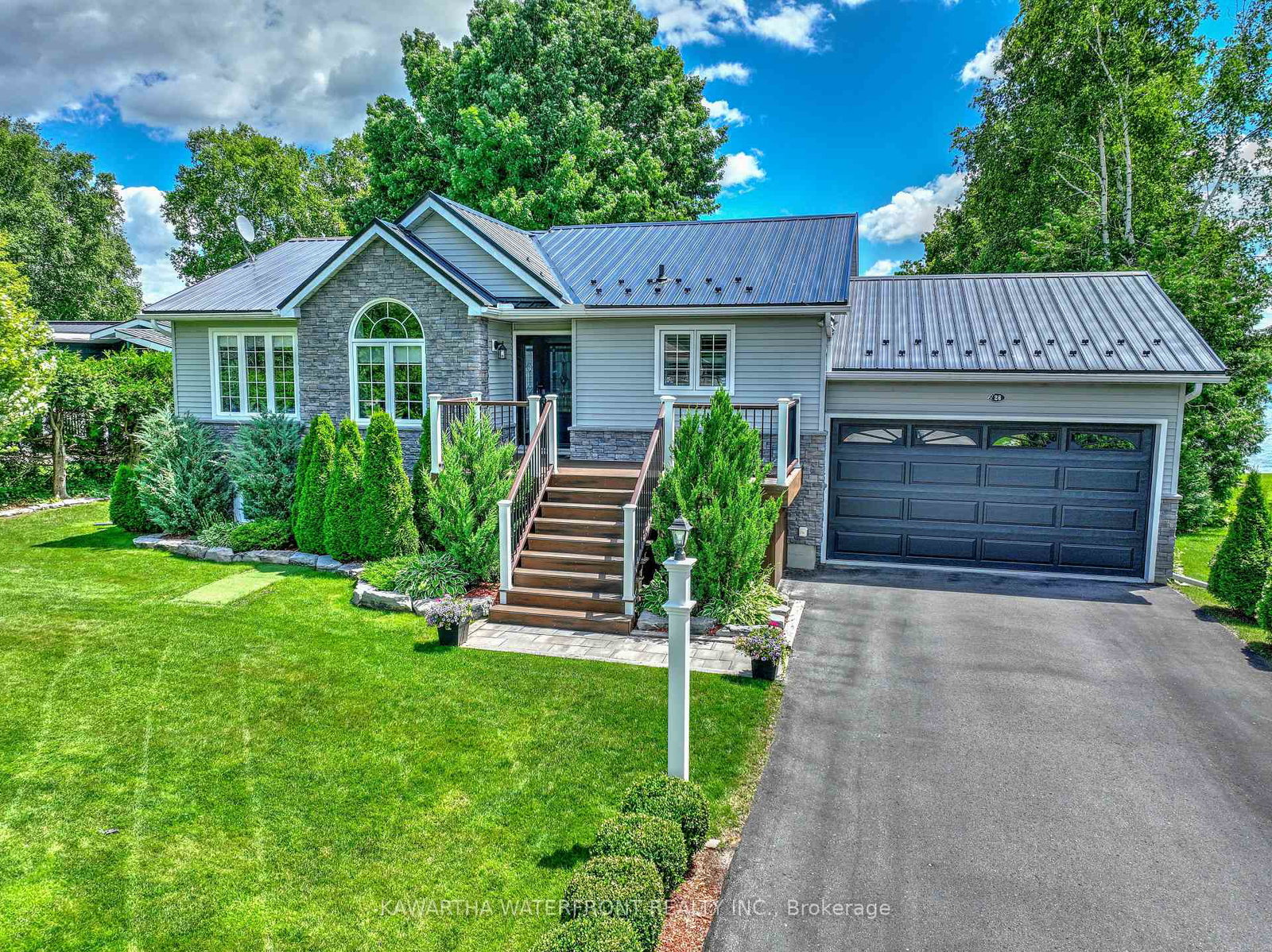 26-greenwood-crescent-kawartha-lakes-ontario-x13021586
