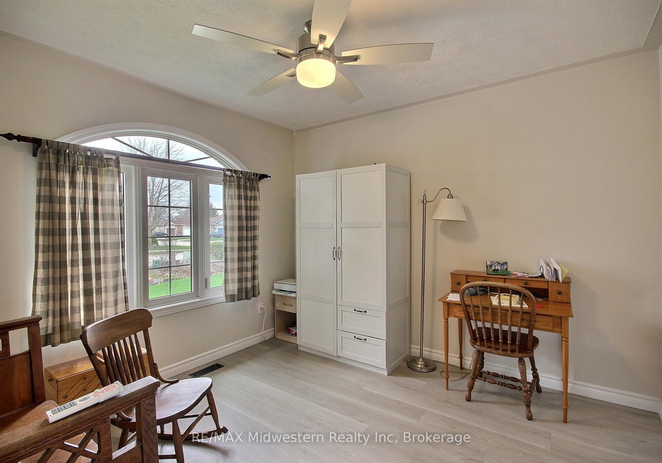 380-havelock-avenue-s-north-perth-ontario-x13021756