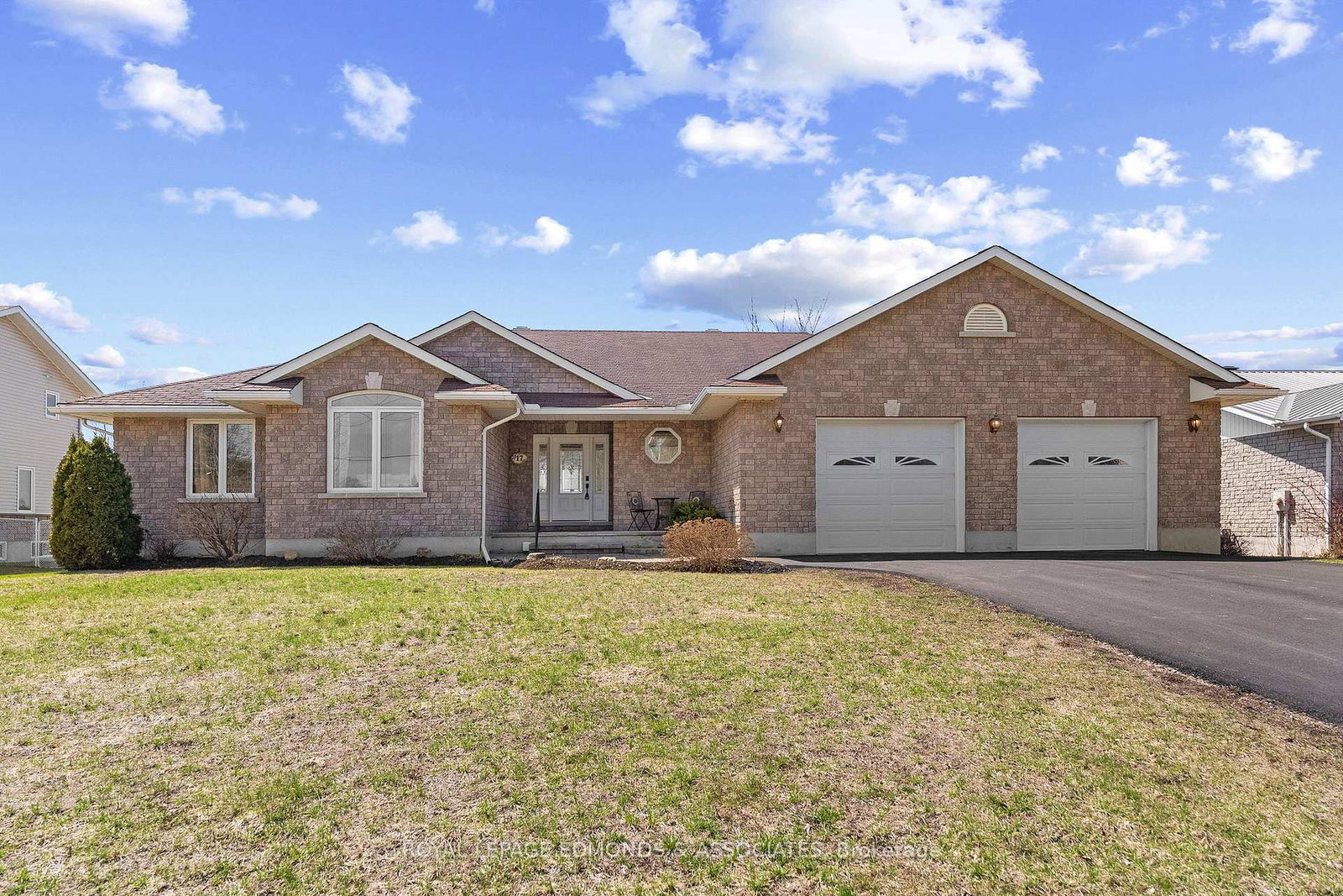 17-minto-street-whitewater-region-ontario-x13022032