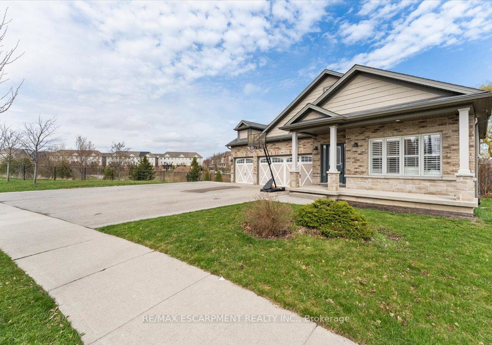 66-magnificent-way-hamilton-ontario-x13022166