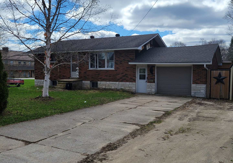 127-hunter-street-grey-highlands-ontario-x13022342