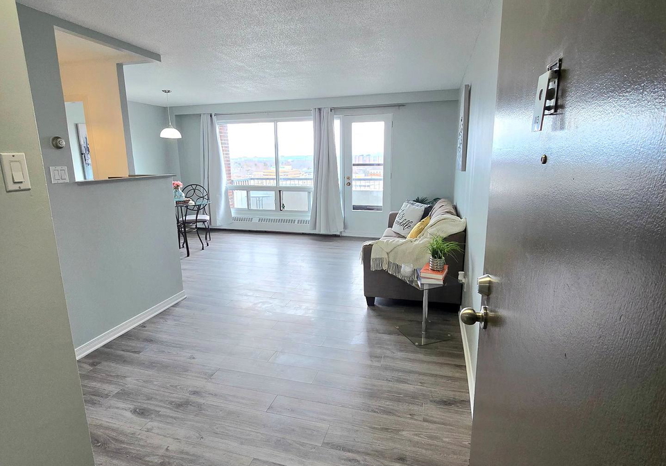 20-chesterton-drive-ottawa-ontario-x13022484