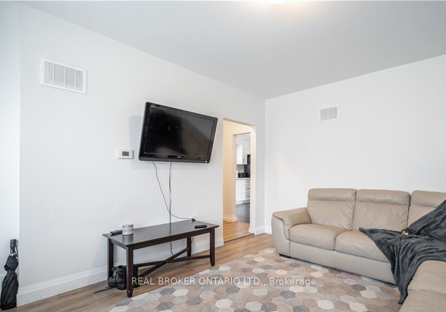 301-wallace-avenue-s-welland-ontario-x13022646