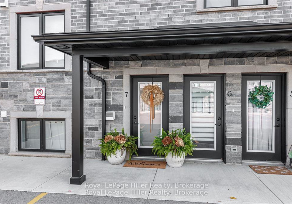 3192-vivian-line-3line-stratford-ontario-x13022670