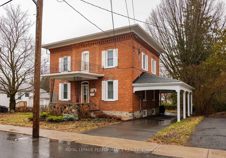 11-peter-street-north-glengarry-ontario-x13022754