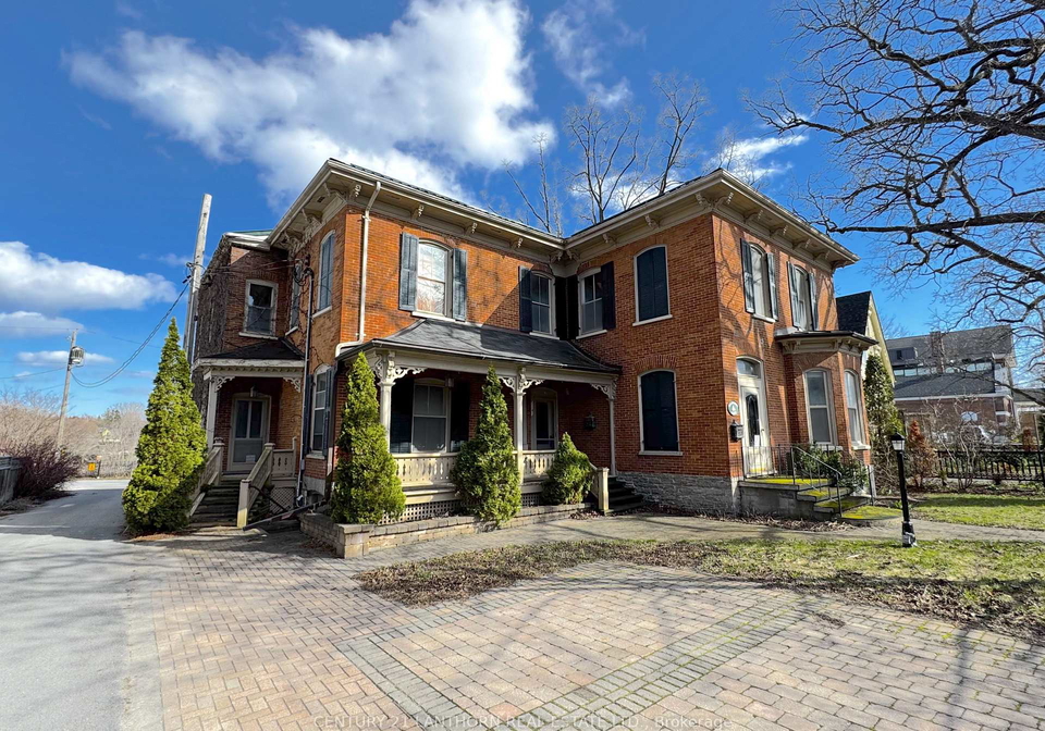 340-main-street-prince-edward-county-ontario-x13022876