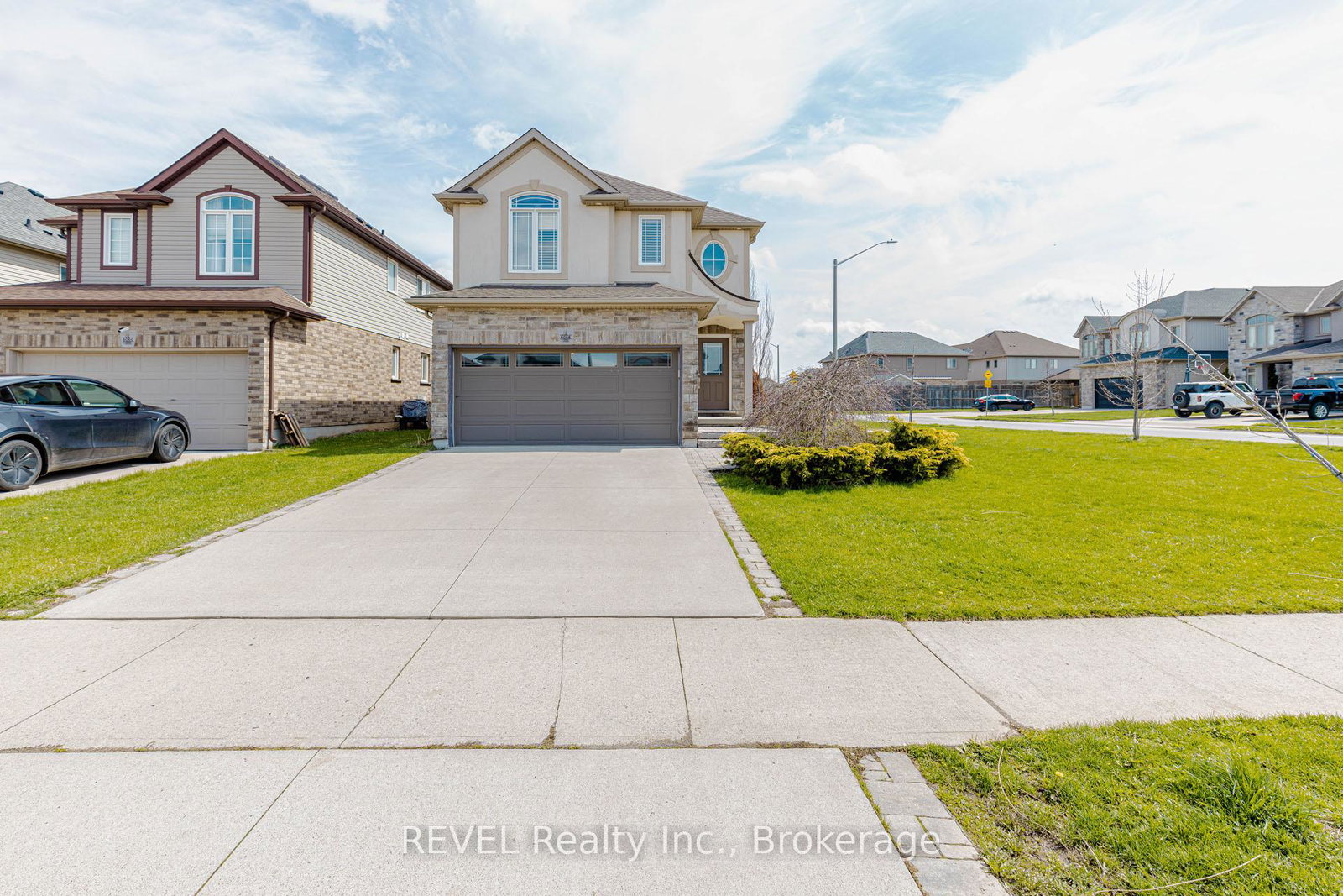 6066-wiens-boulevard-niagara-falls-ontario-x13022896
