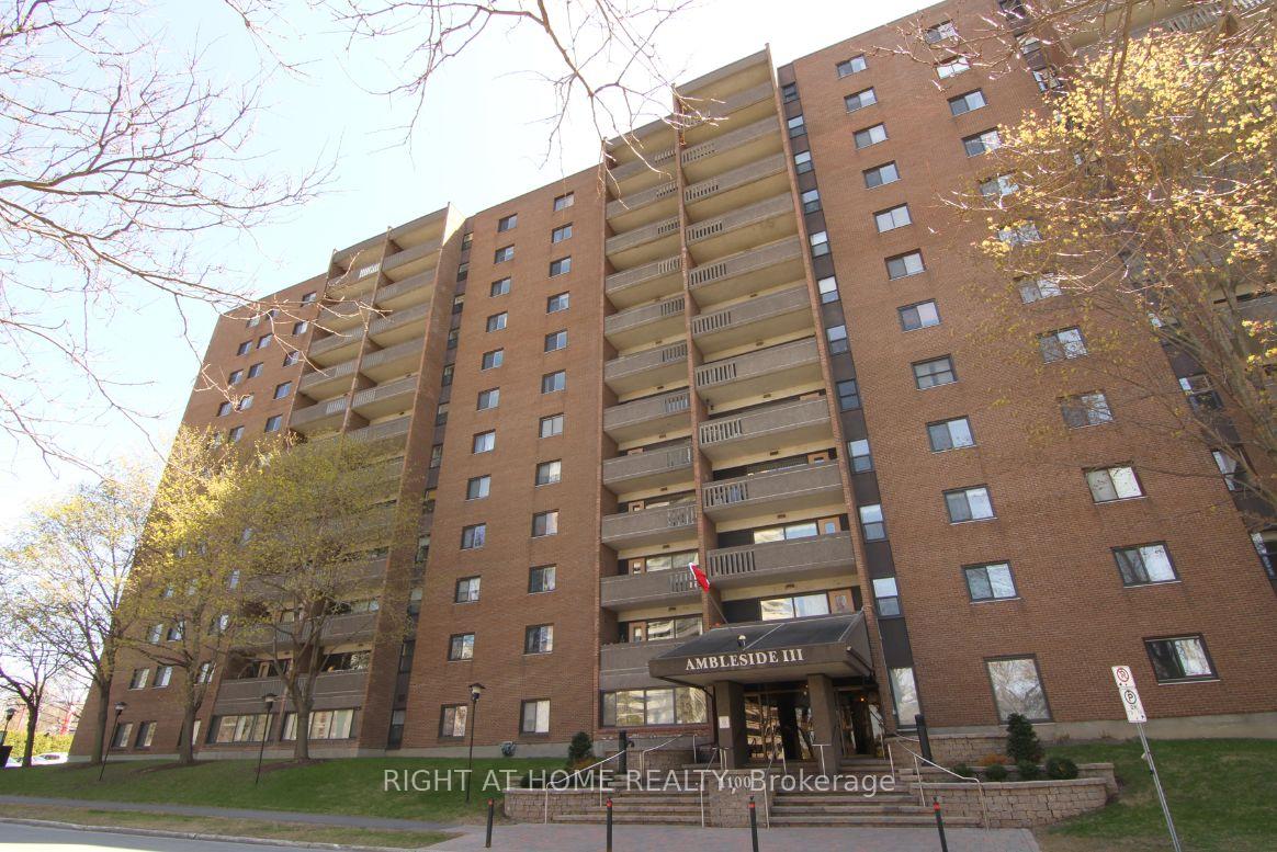 1100-ambleside-drive-ottawa-ontario-x13022928