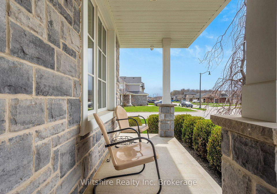 1-honey-bend-st-thomas-ontario-x13022952