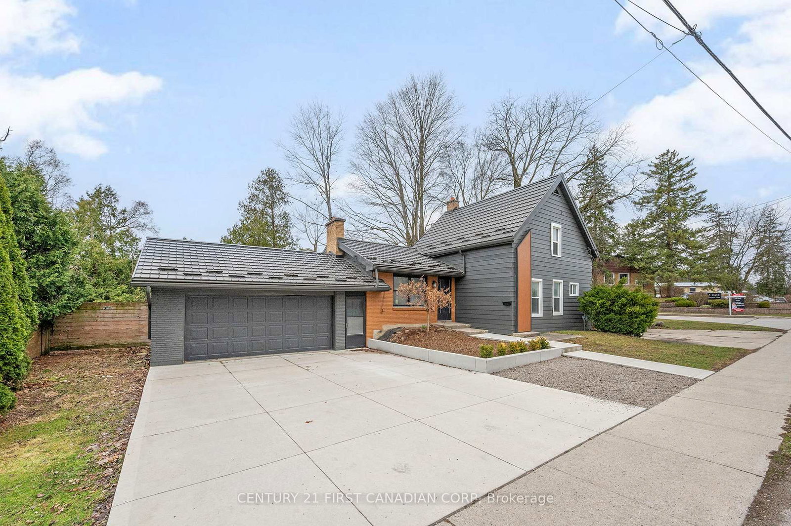 1326-commissioners-road-w-london-south-ontario-x13022976