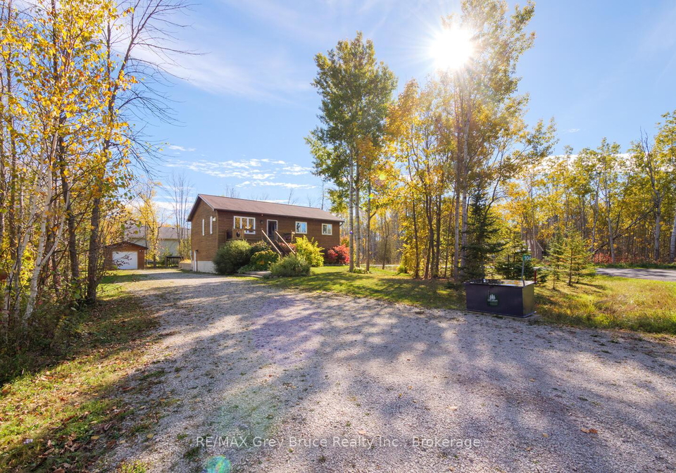 104-maple-drive-northern-bruce-peninsula-ontario-x13023126