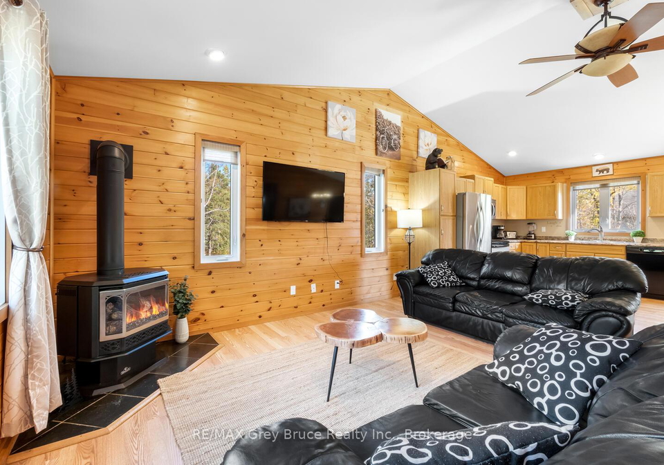 104-maple-drive-northern-bruce-peninsula-ontario-x13023126