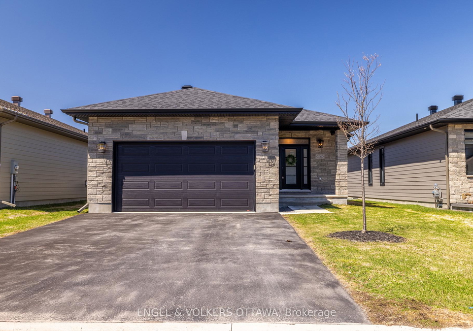 116-mac-beattie-drive-arnprior-ontario-x13023776