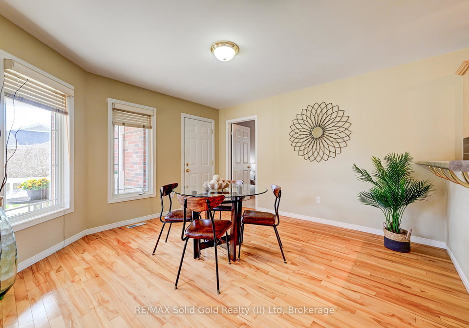1662-erbs-road-wilmot-ontario-x13023946