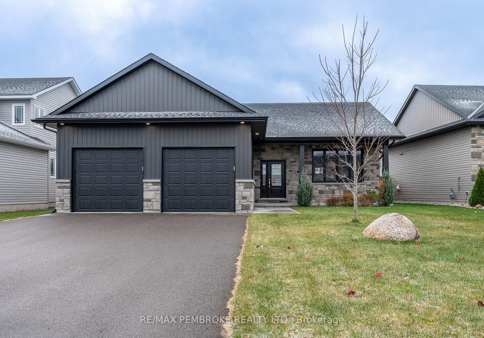 7-drew-street-petawawa-ontario-x13023970