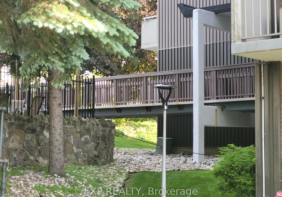 109-king-street-e-brockville-ontario-x13024302