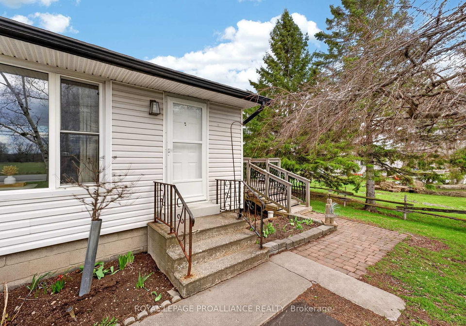 742-wallbridge-loyalist-road-belleville-ontario-x13024488