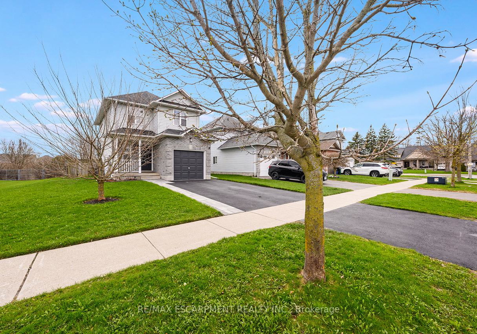 255-hilltop-drive-north-dumfries-ontario-x13025300