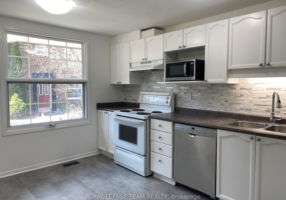 2745-baseline-road-ottawa-ontario-x13025954