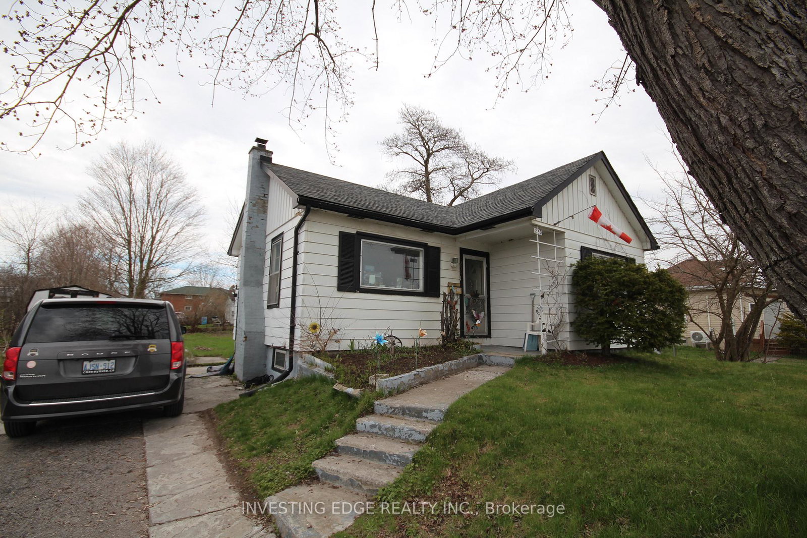 250-sidney-street-s-quinte-west-ontario-x13026204