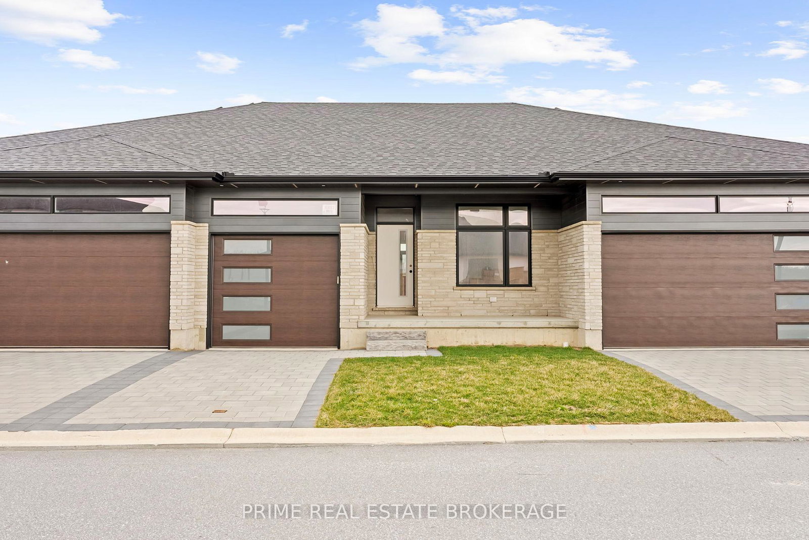 94-coastal-crescent-lambton-shores-ontario-x13026396