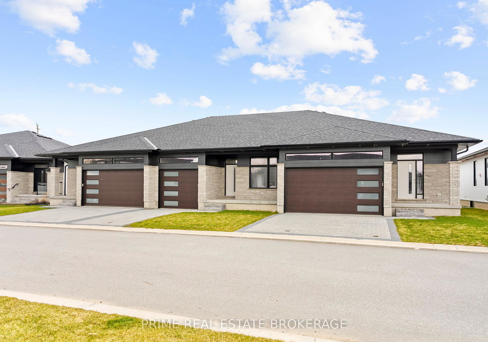 94-coastal-crescent-lambton-shores-ontario-x13026396