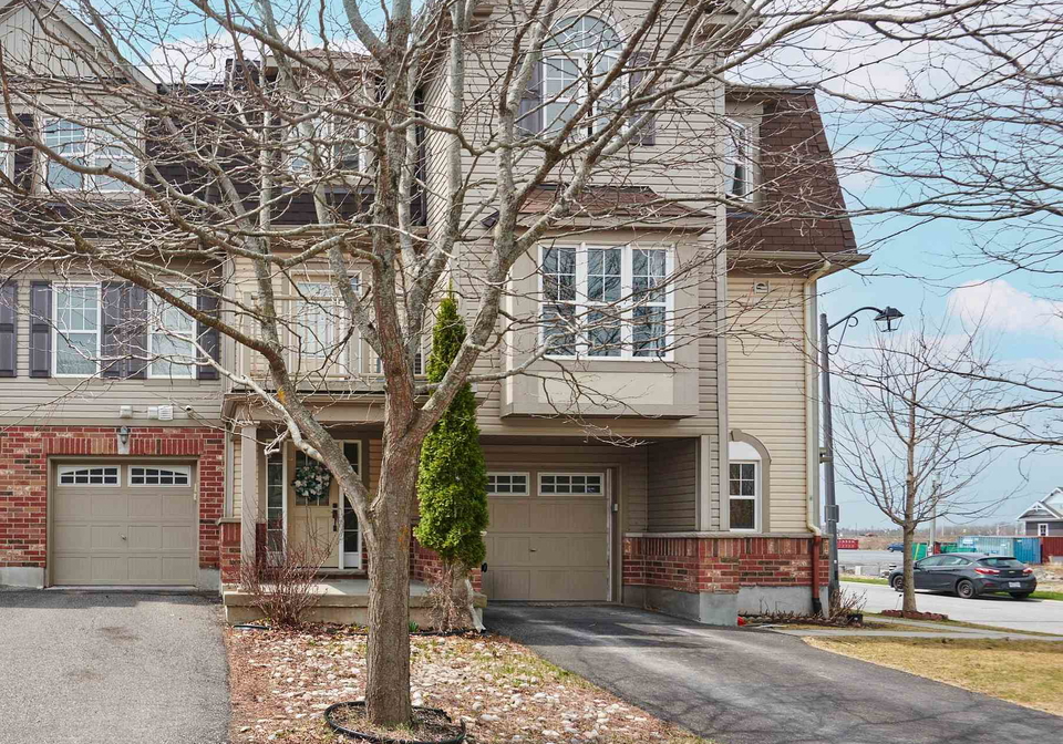 920-messor-crescent-ottawa-ontario-x13026628