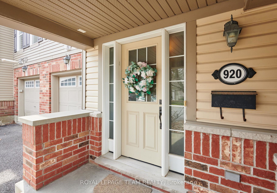 920-messor-crescent-ottawa-ontario-x13026628