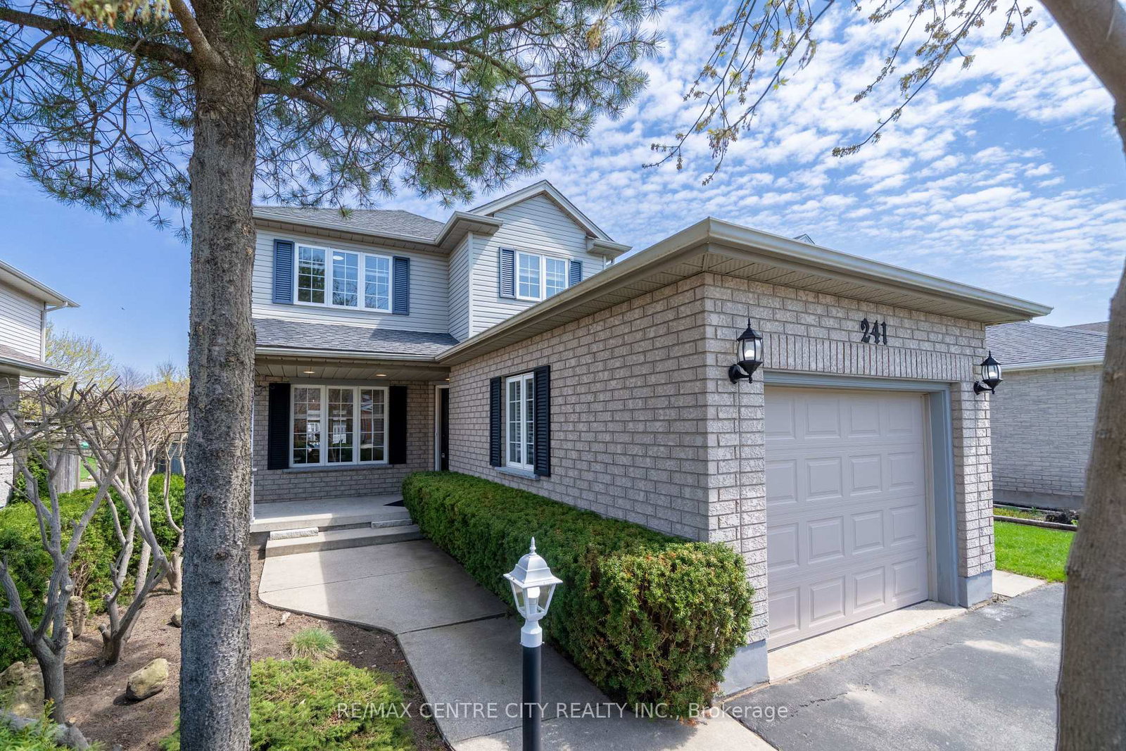 241-parkview-drive-strathroy-caradoc-ontario-x13026808