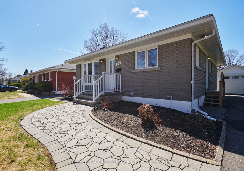 1582-digby-street-ottawa-ontario-x13027102