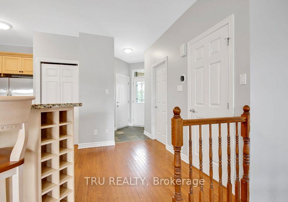 108-villageview-private-ottawa-ontario-x13027294