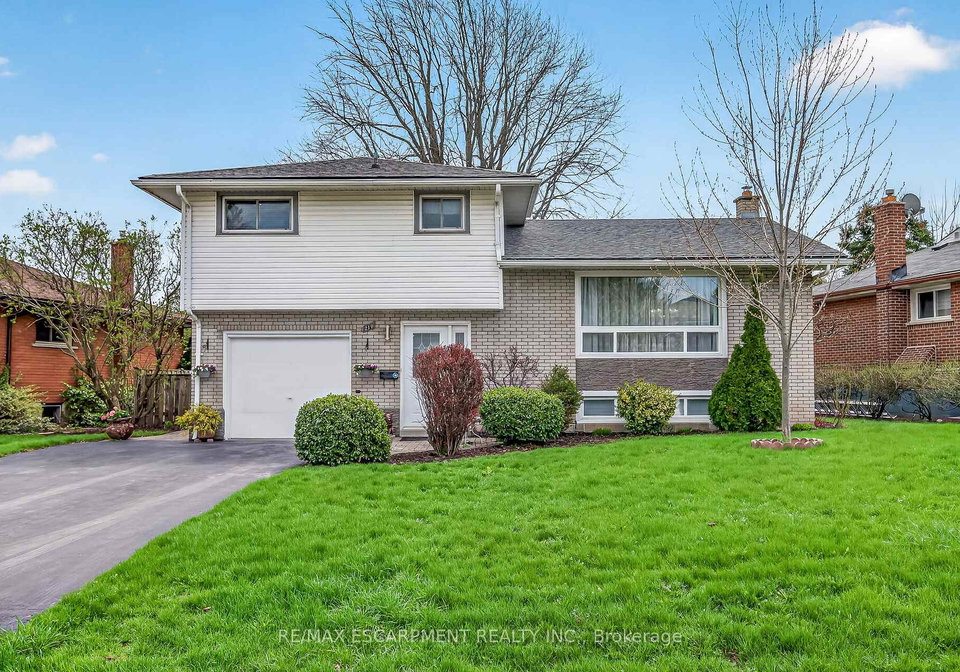 210-columbia-drive-hamilton-ontario-x13027382